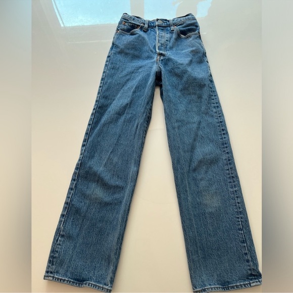 Levi’s Premium Ribcage Straight Ankle Jeans Size 25 Medium Wash - Picture 6 of 14